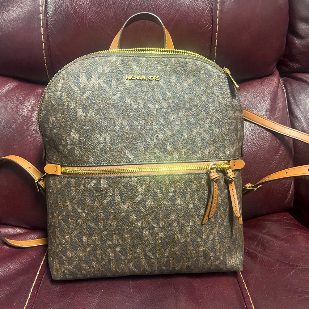 MICHAEL KORS BACK PACK - bought 3 weeks ago, rarely use, in great condition!!